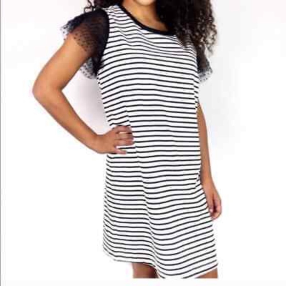ADRIENNE VITTADINI striped t-shirt mini dress black and white size medium casual